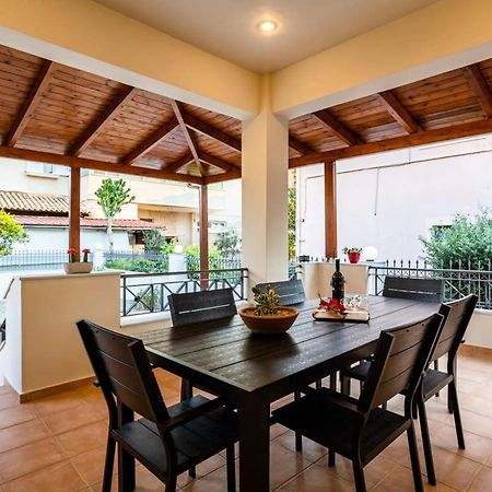 Filiatra Downtown Cozy Retreat - Homely Vibes Exterior photo