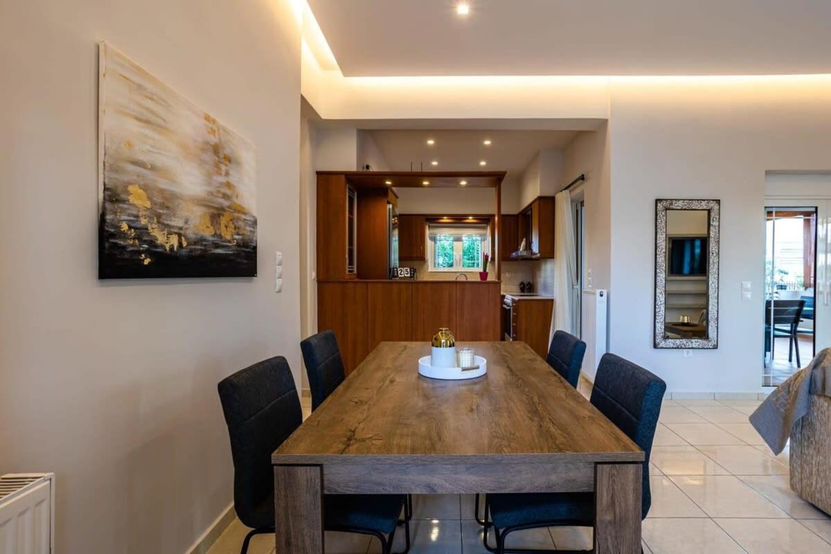 Filiatra Downtown Cozy Retreat - Homely Vibes Exterior photo