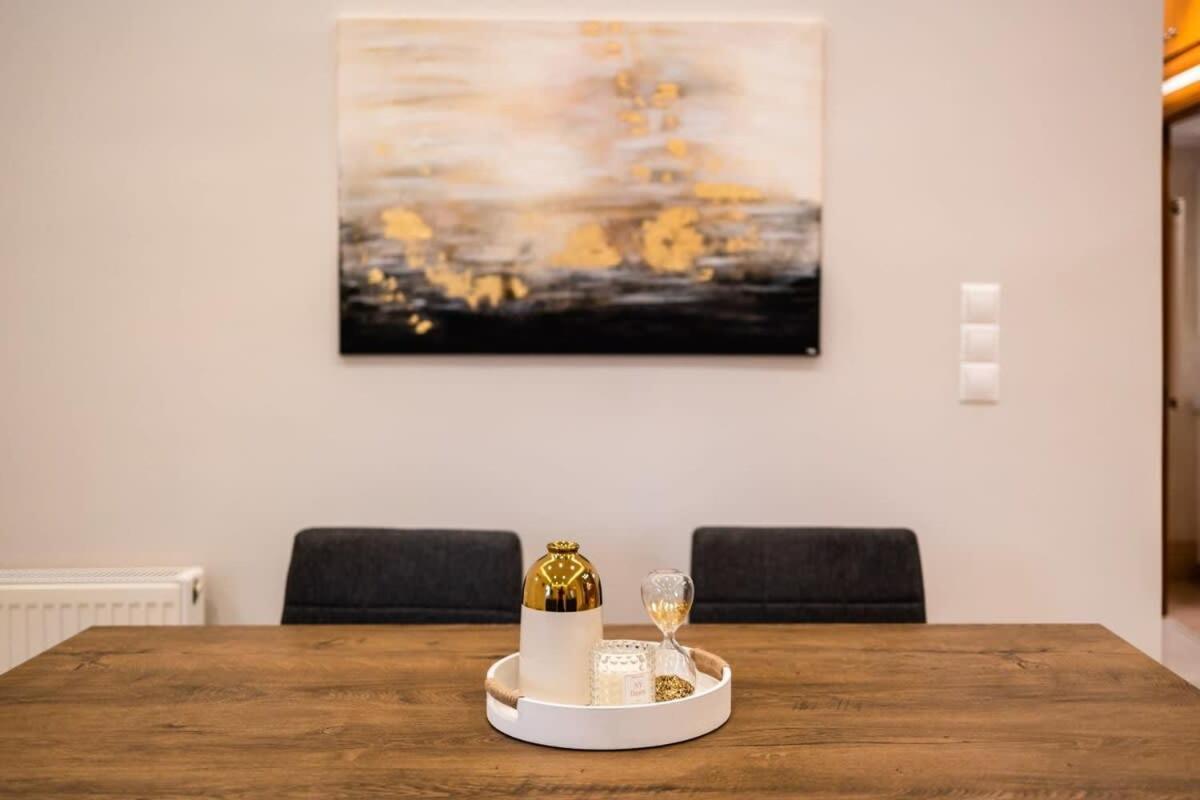 Filiatra Downtown Cozy Retreat - Homely Vibes Exterior photo