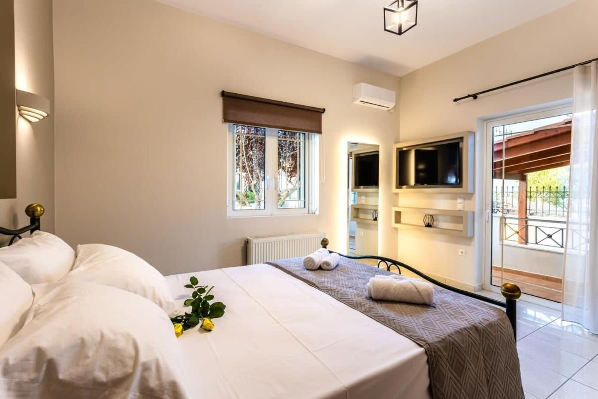 Filiatra Downtown Cozy Retreat - Homely Vibes Exterior photo